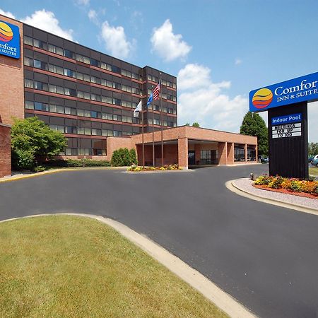 Comfort Inn & Suites Madison - Airport מראה חיצוני תמונה